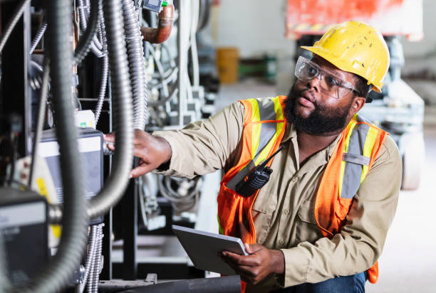 Best Affordable Emergency Electrician  in Shelbyvle, IL